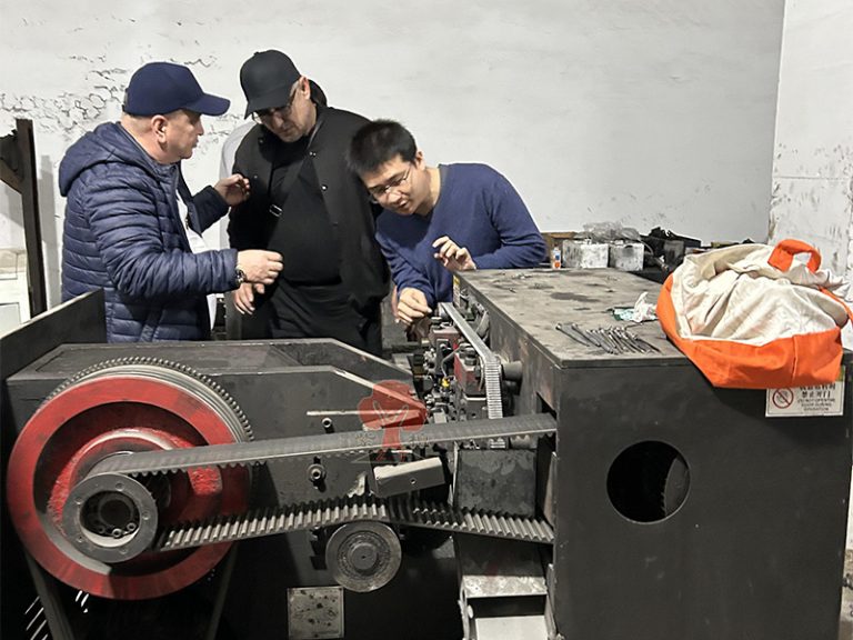 clients visit for high speed nail machine