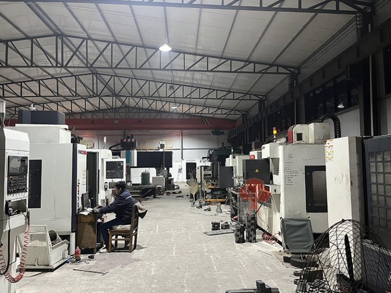 nail machienry manufacturing workshop