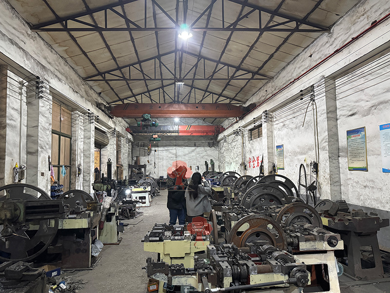 Clout Nail Making Machine Manufacturing Factory